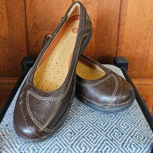 Clark's 'Unstructured' Brown w/ Contrast Stitching Leather Flats, Size 7.5